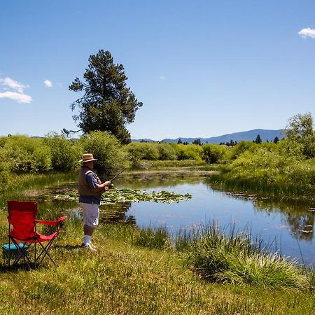 Bend-Sunriver Camping Resort Two-Bedroom Cabin 5 エクステリア 写真