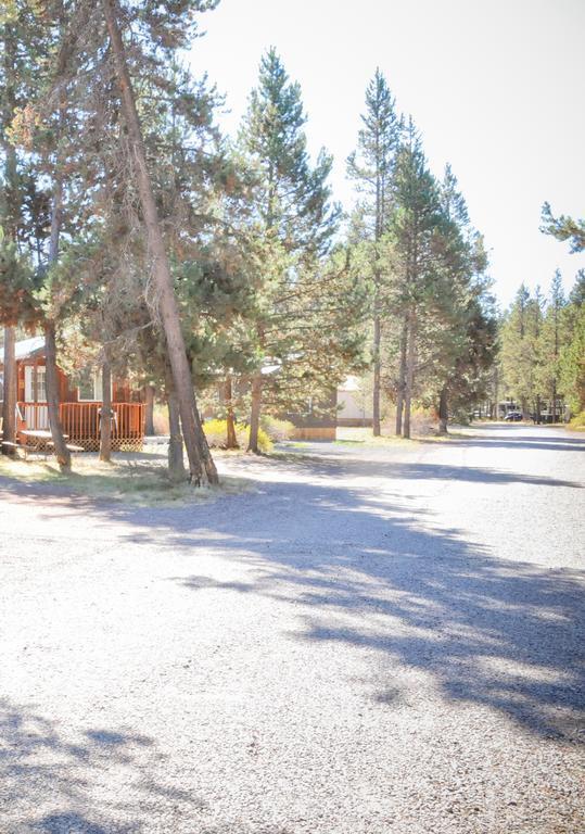 Bend-Sunriver Camping Resort Two-Bedroom Cabin 5 エクステリア 写真